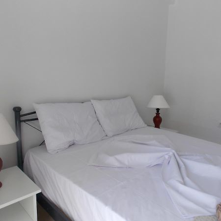 Zeta'S Apartments ซารานเดอ ภายนอก รูปภาพ
