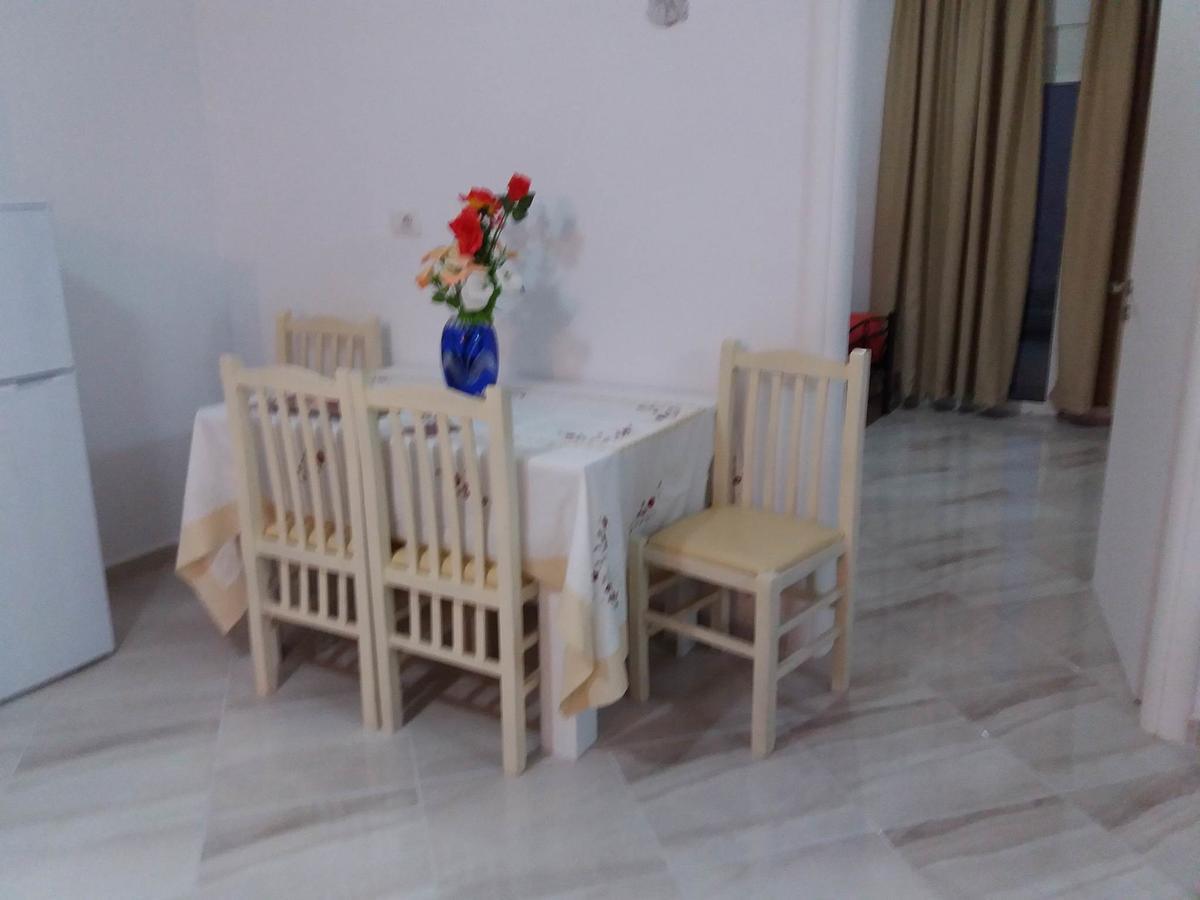 Zeta'S Apartments ซารานเดอ ภายนอก รูปภาพ