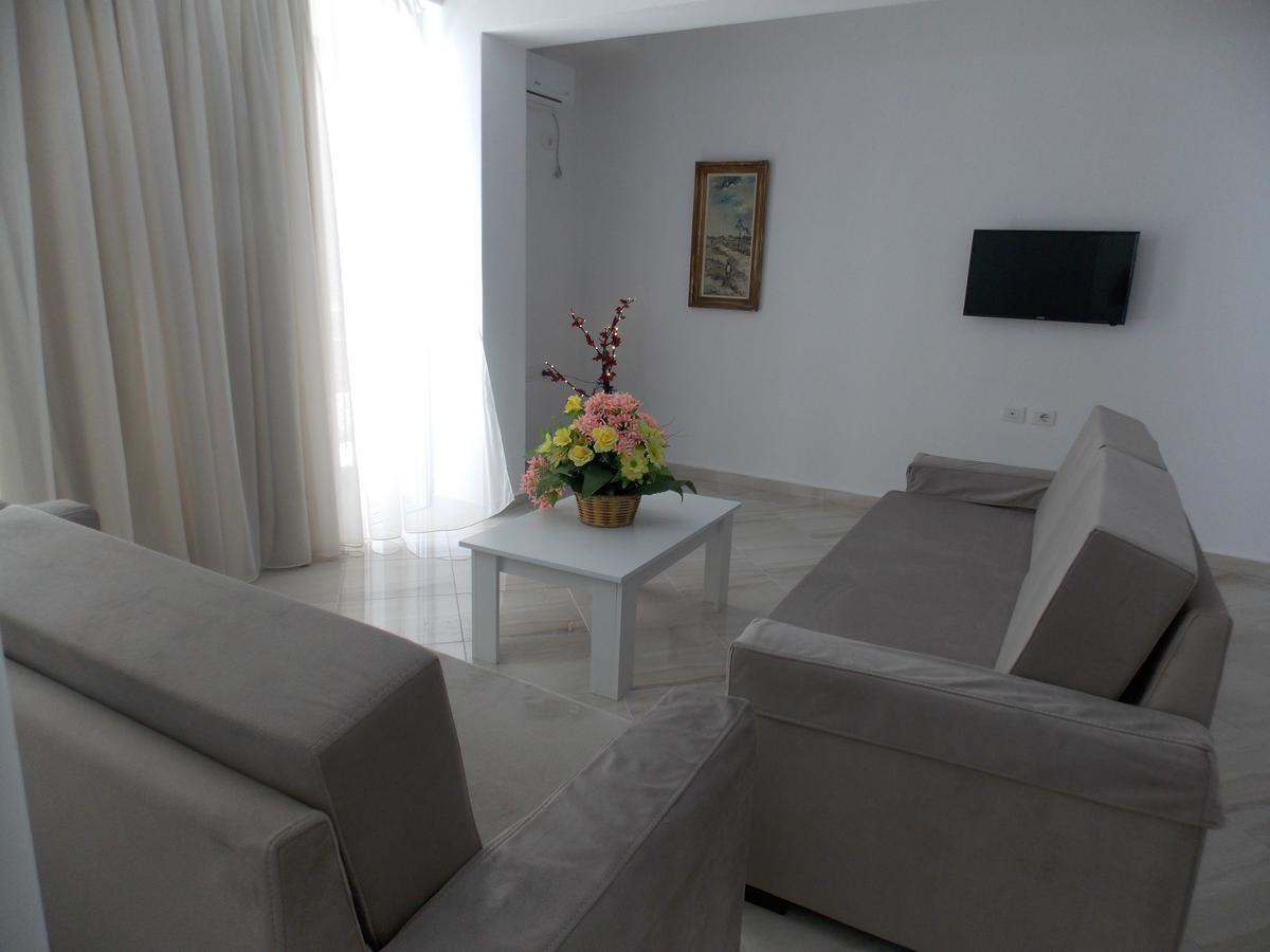 Zeta'S Apartments ซารานเดอ ภายนอก รูปภาพ