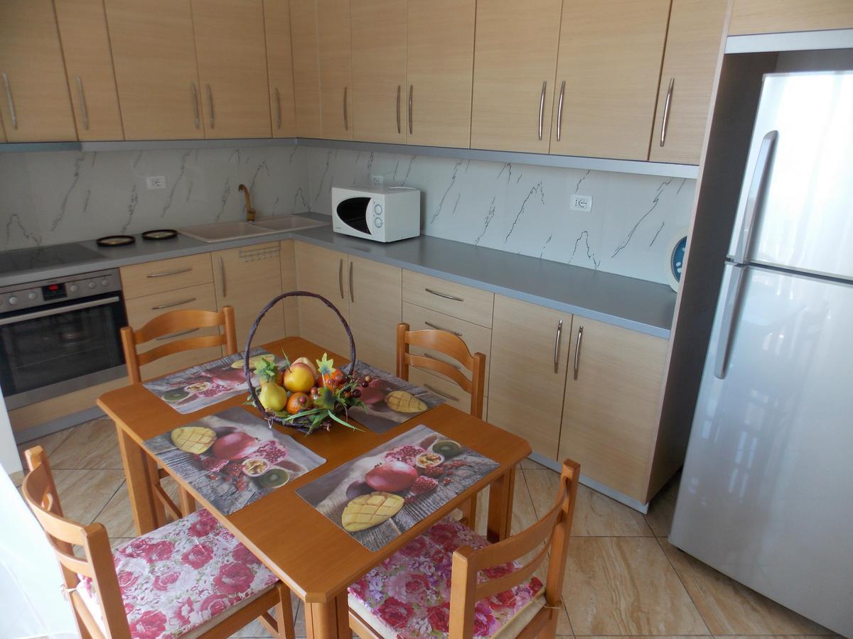 Zeta'S Apartments ซารานเดอ ภายนอก รูปภาพ